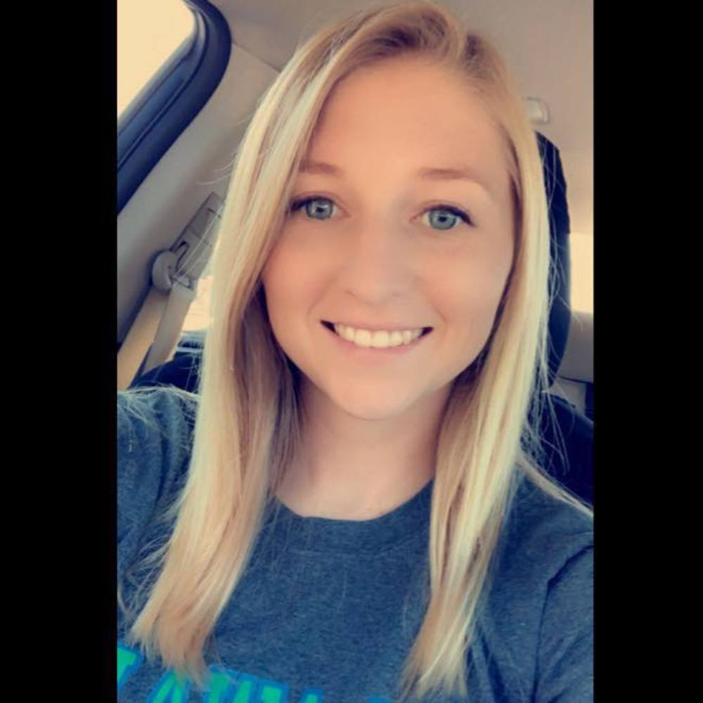 Meet your Posher, Courtney
